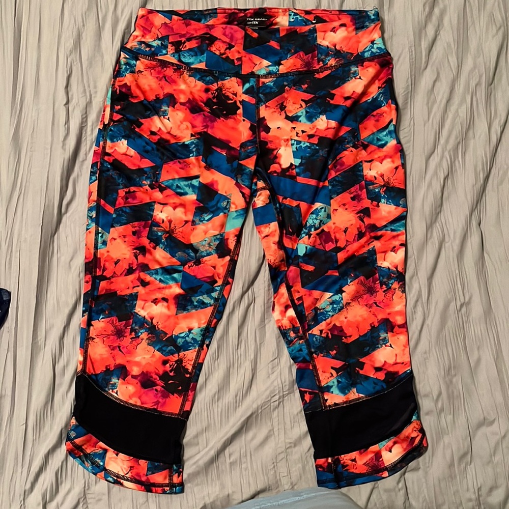 Capri athletic leggings